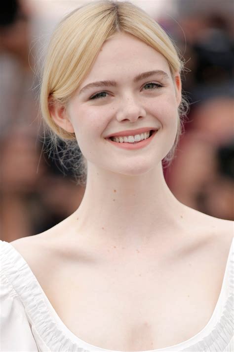 elle faninf|elle fanning photos.